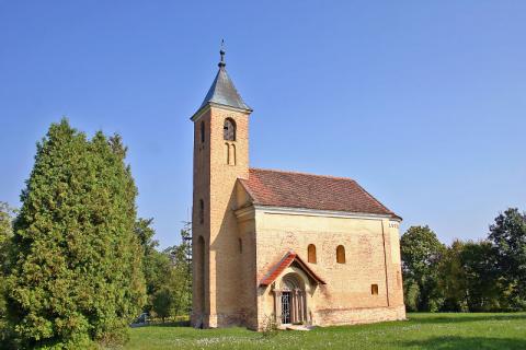 Domonkosfalva 13. századi román stílusú temploma